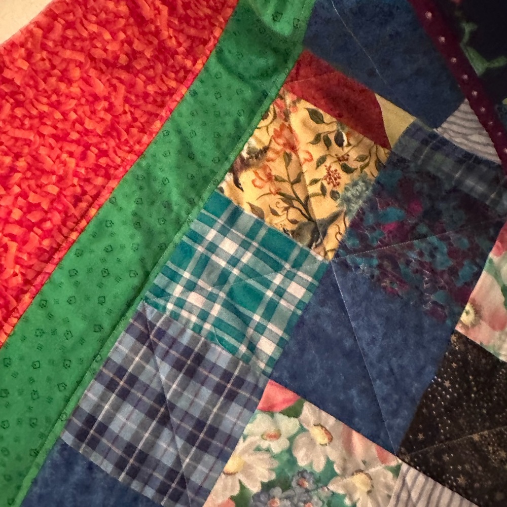 Homemade Quilt Frog Design - Picture 3 of 9